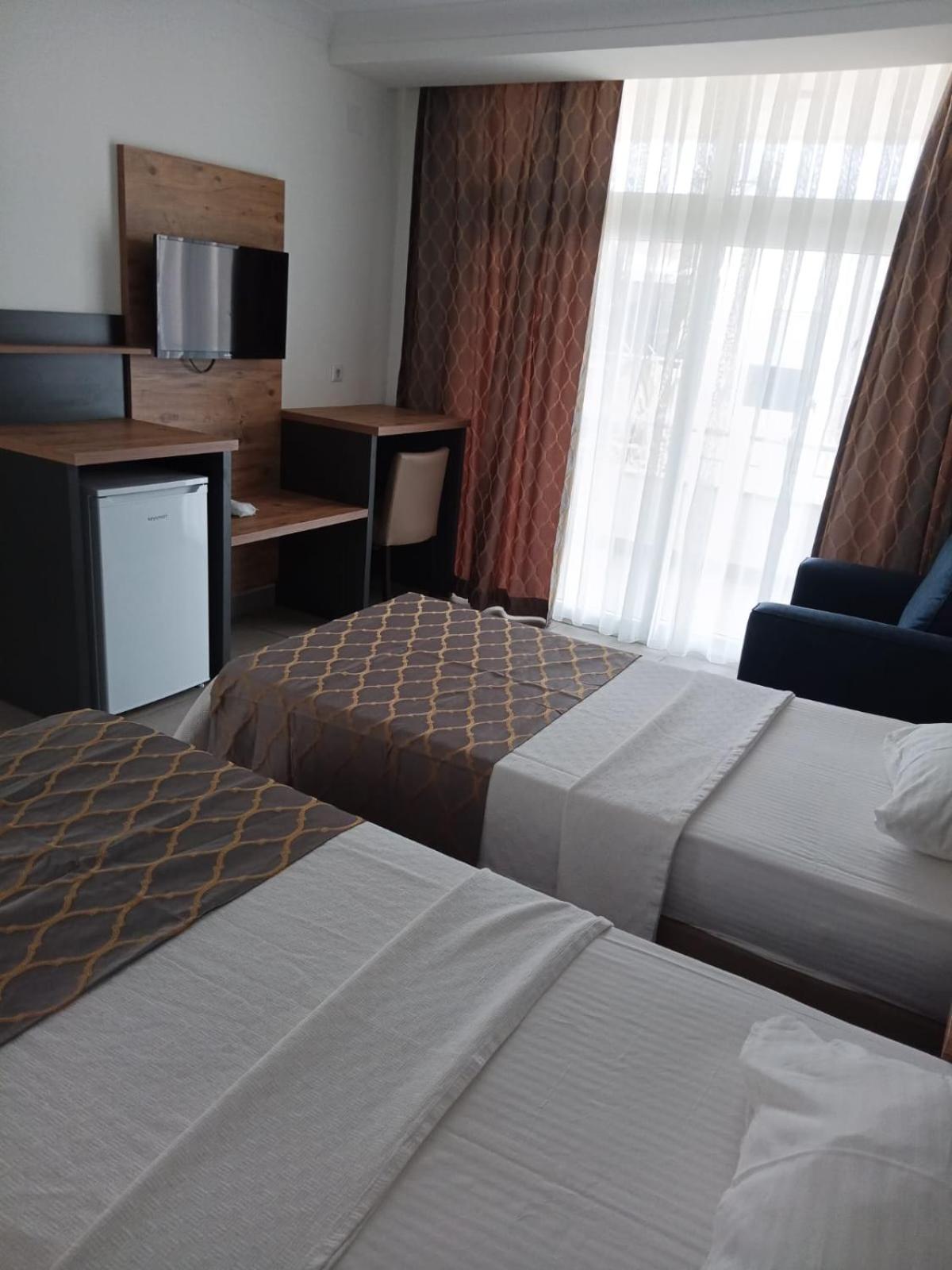 Club Efes Otel Силифке Екстериор снимка