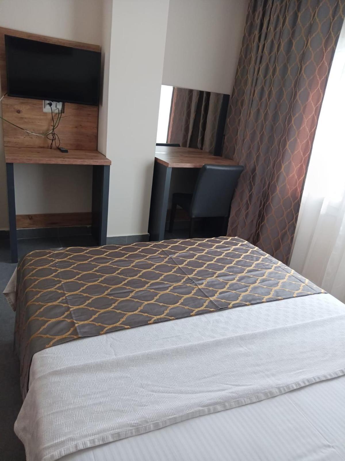 Club Efes Otel Силифке Екстериор снимка